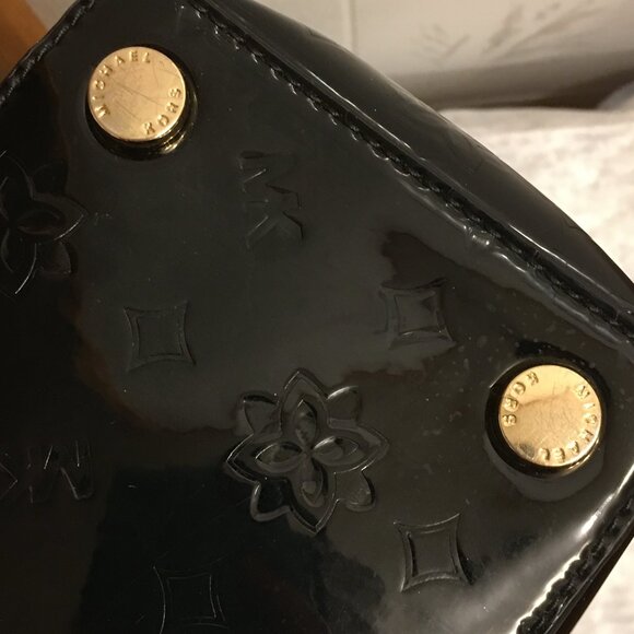 NWT!!! Michael Kors Ciara Black Metallic Large Shoulder Tote w/ wristlet - Picture 6 of 16